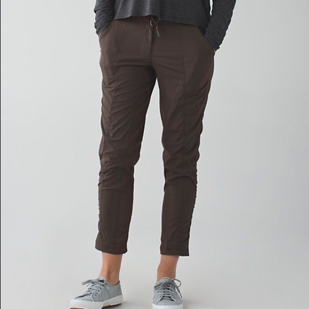 Lululemon Athletica Street to Studio Pant Size 6